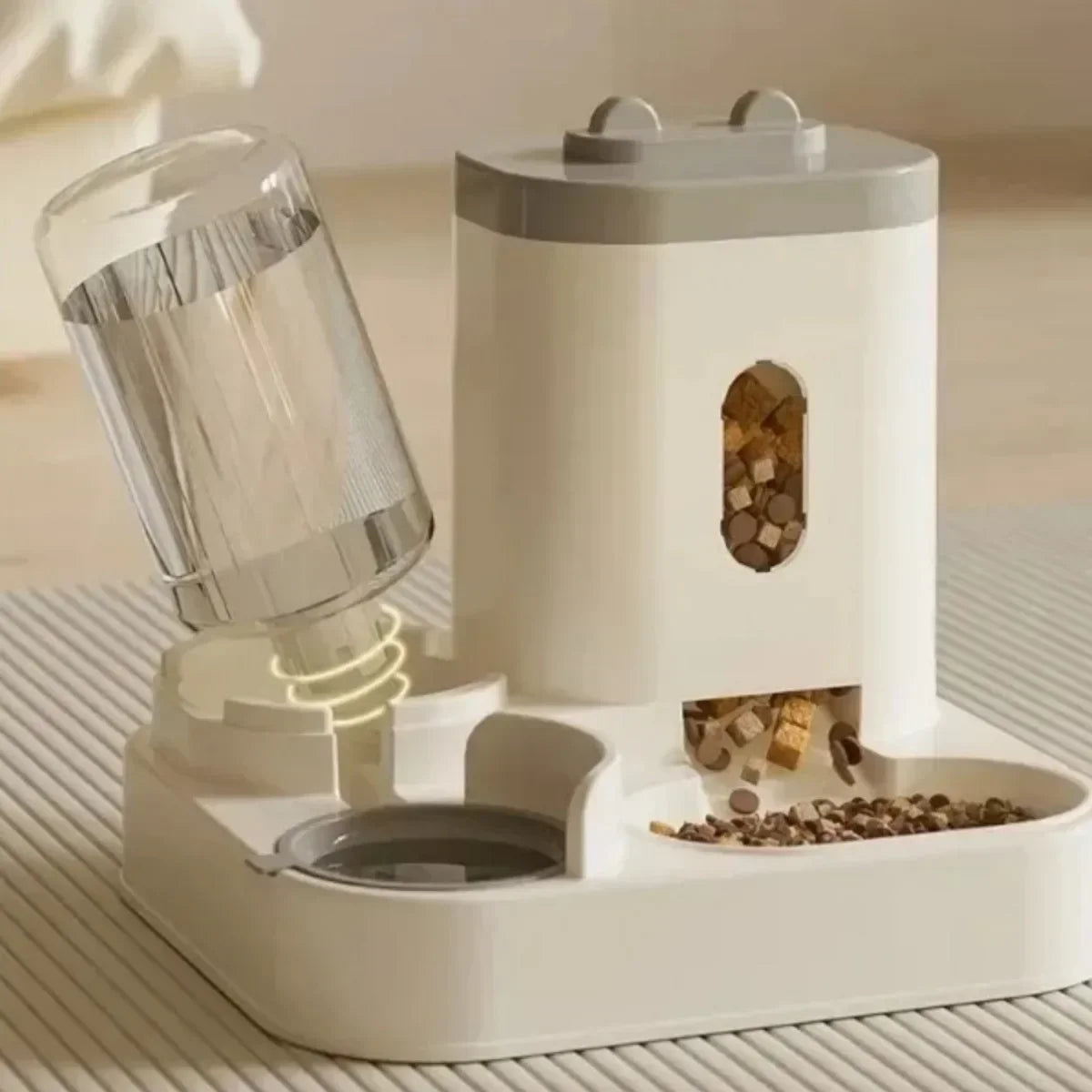 Automatischer Futter- & Wasserspender