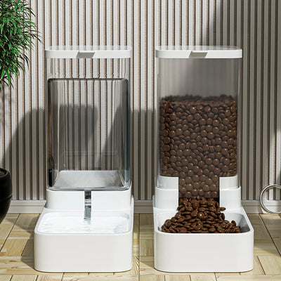 Futter- & Wasserspender für Hunde & Katzen